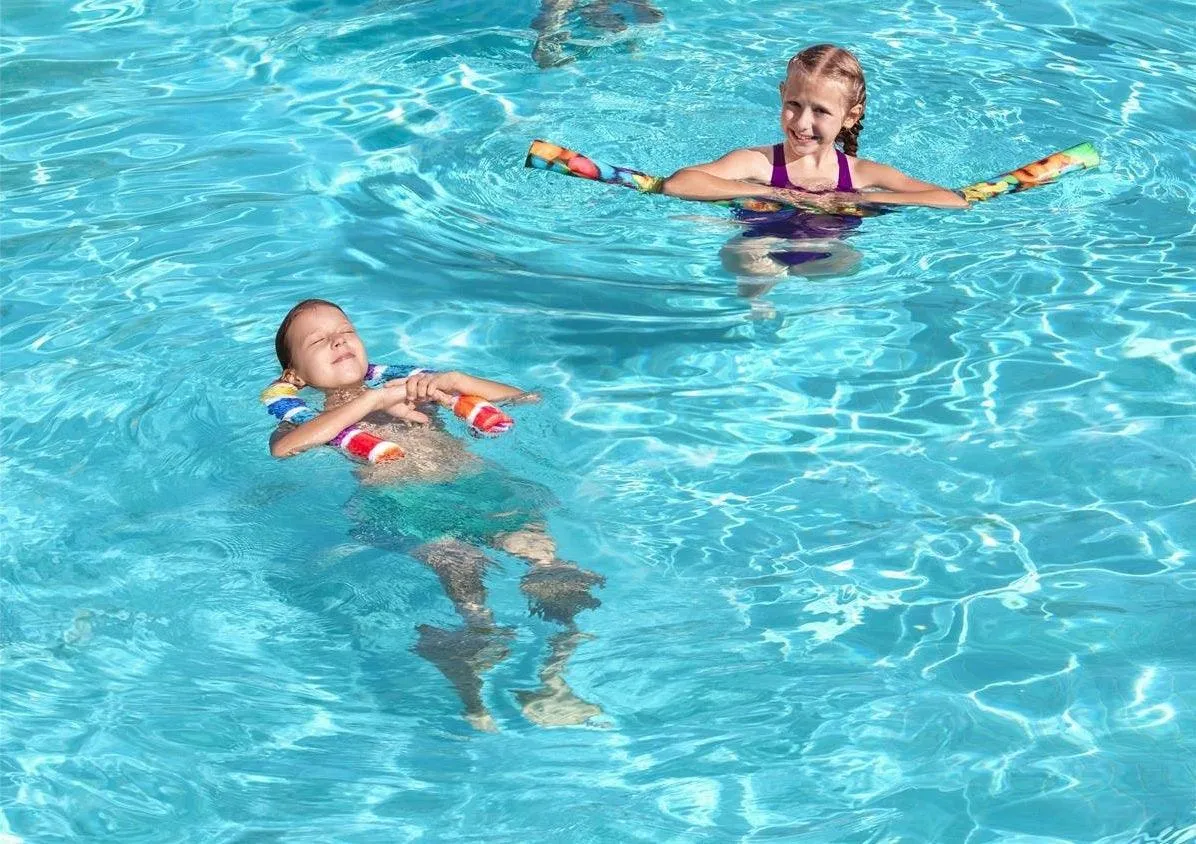 Bestway H2OGO!Â® Pool Noodle Candy 6.4 x 122 cm