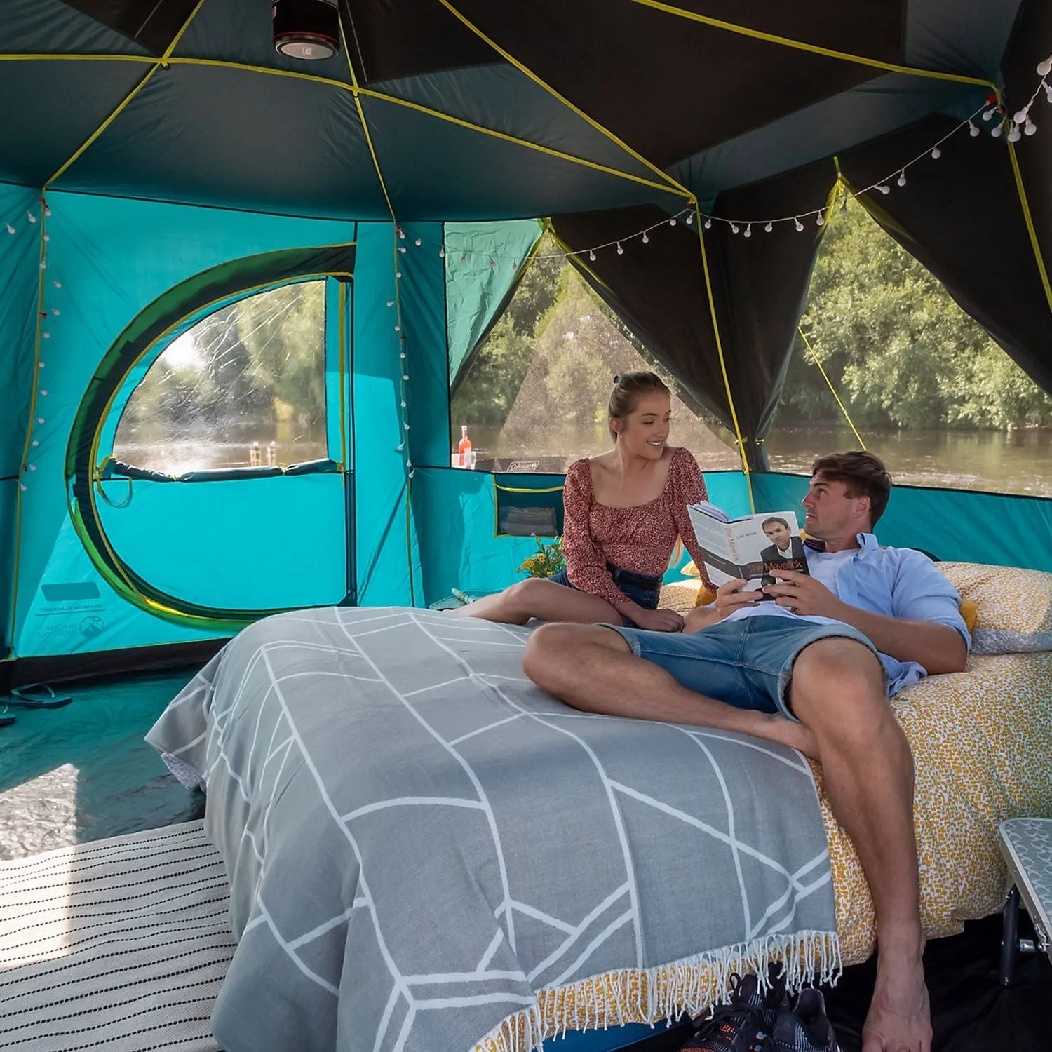 Coleman Octagon 8 Blackout Tent 2023
